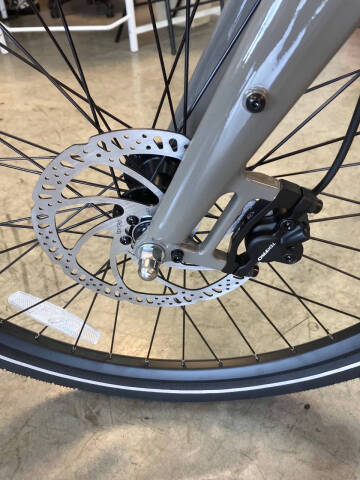 2024 Aventon PE4F4077