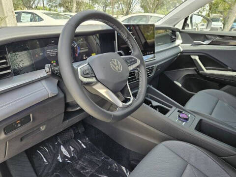 2025 Volkswagen Tiguan SE