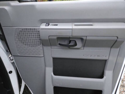 2015 Ford E-Series E-350 SD