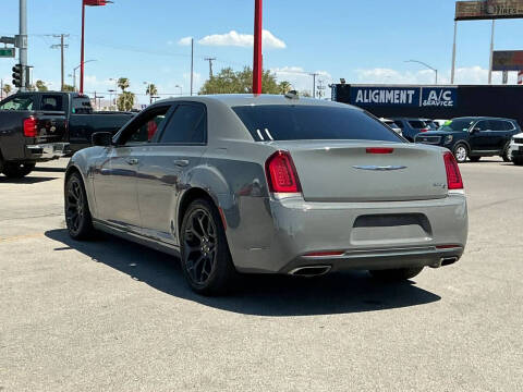 2019 Chrysler 300 S