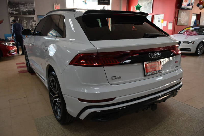 2021 Audi Q8 quattro Prestige 55 TFSI