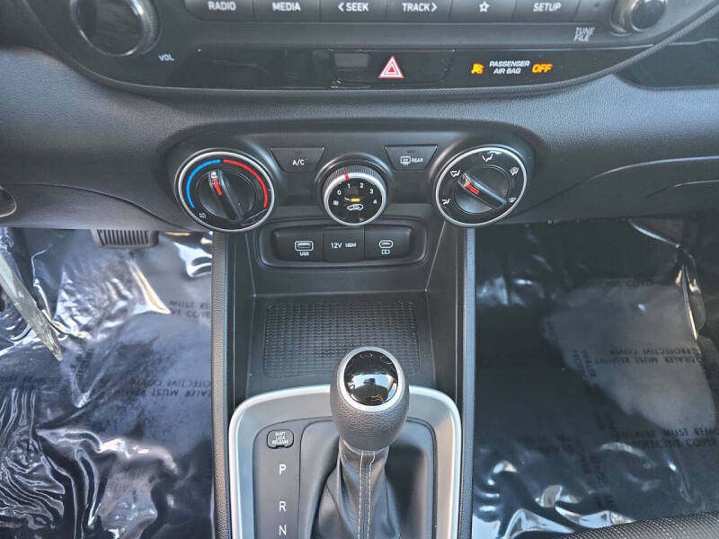 2024 Hyundai Venue SE