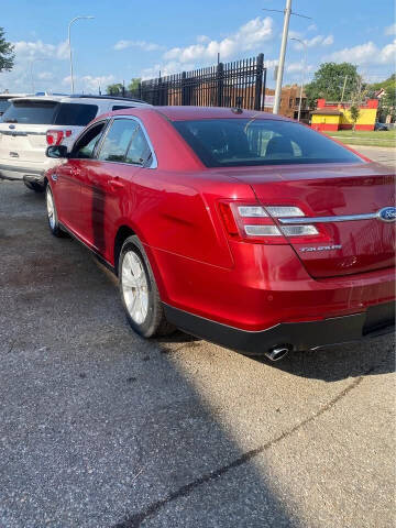 2013 Ford Taurus SEL