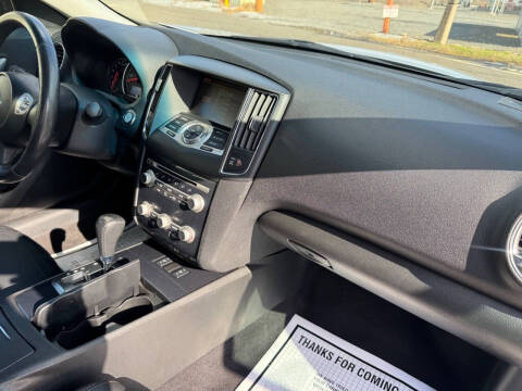 2014 Nissan Maxima 3.5 SV