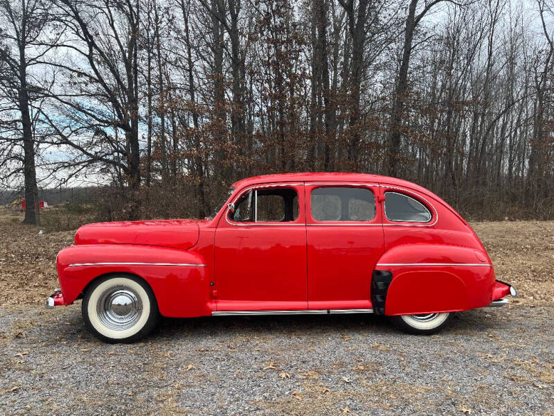 1946 Ford SEDAN