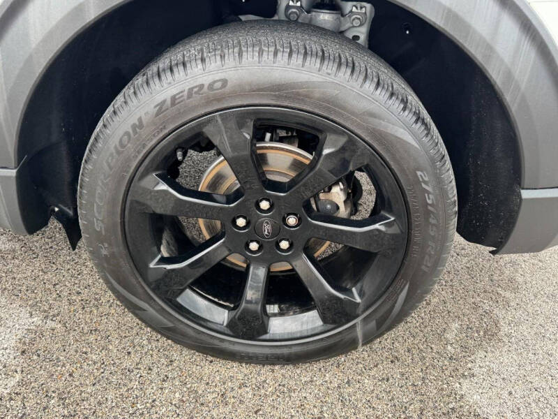 2024 Ford Explorer ST-Line