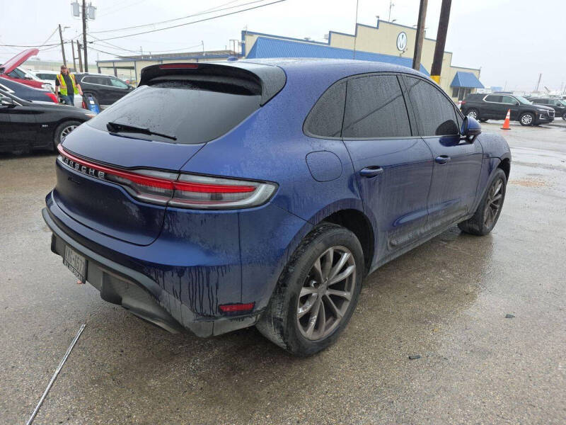 2022 Porsche Macan