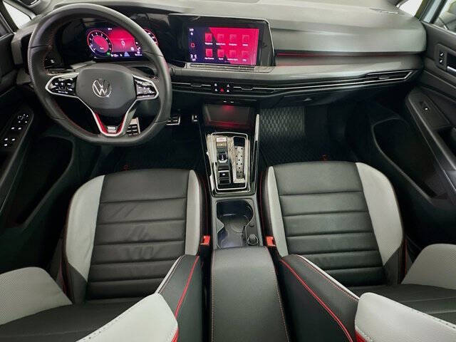 2024 Volkswagen Golf GTI Autobahn