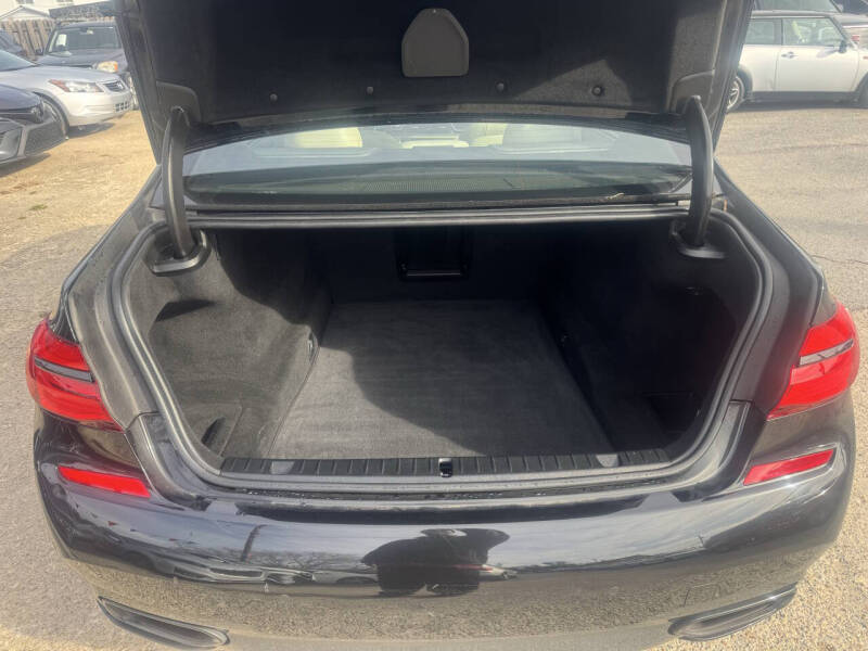 2017 BMW 7 Series 750i