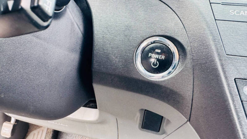2011 Toyota Prius Two