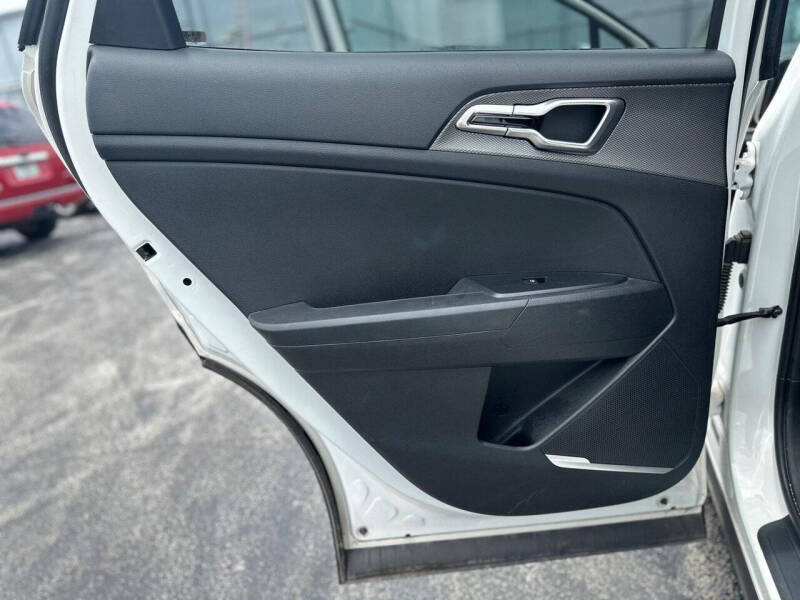 2025 Kia Sportage LX