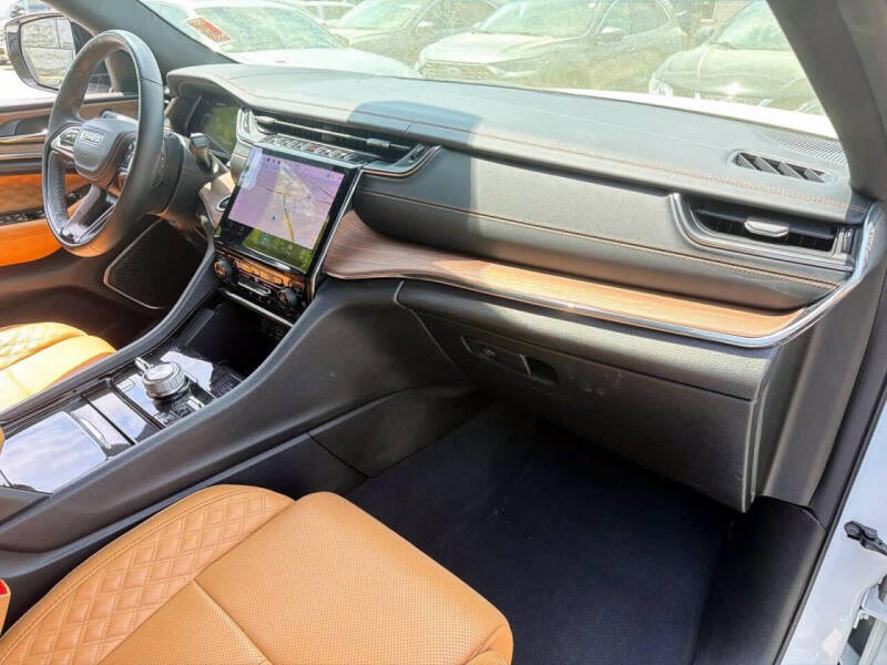 2024 Jeep Grand Cherokee Summit