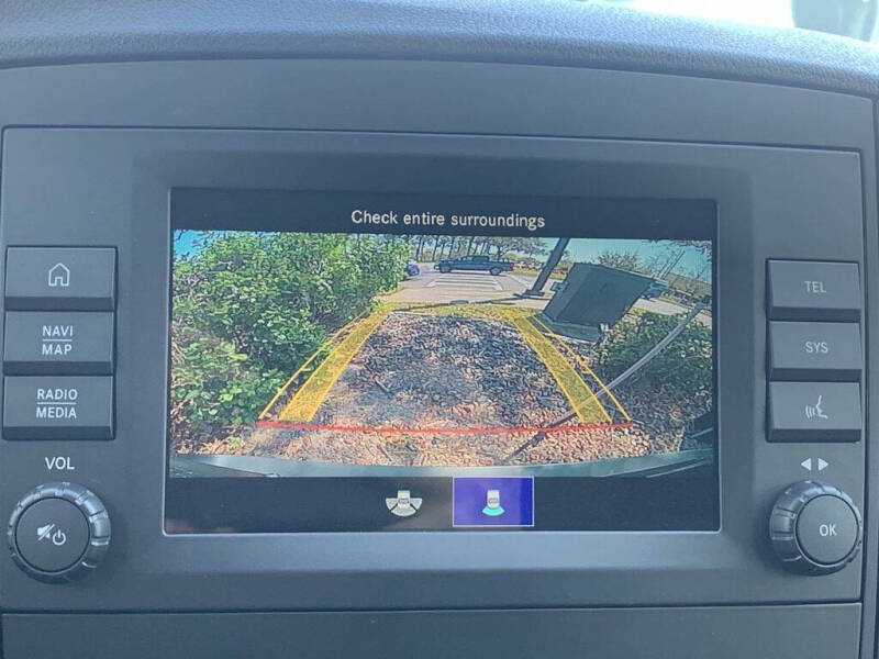 2023 Mercedes-Benz Metris Passenger