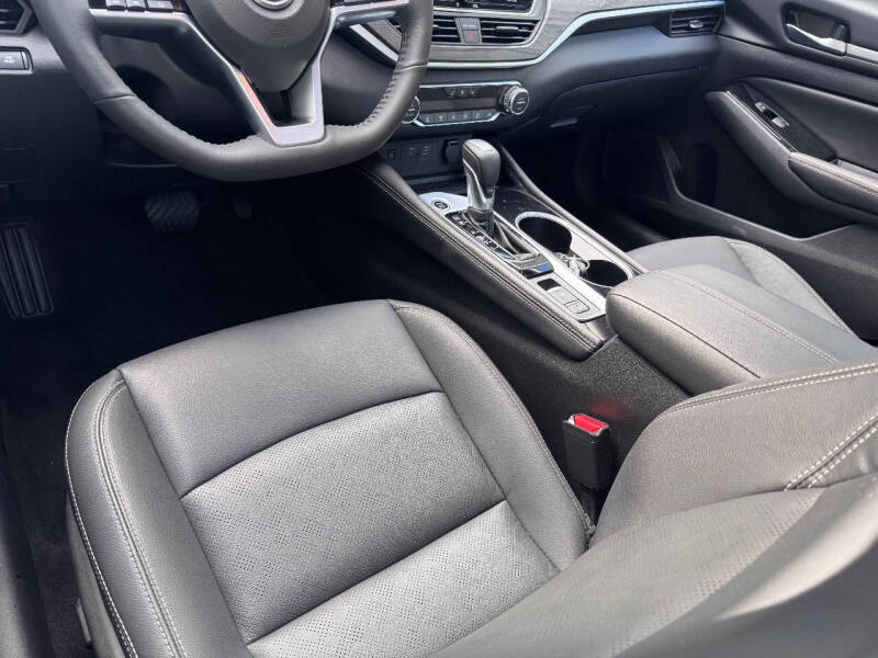 2025 Nissan Altima 2.5 SL