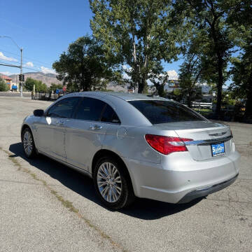 2012 Chrysler 200 Limited