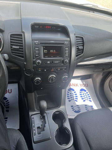 2013 Kia Sorento LX