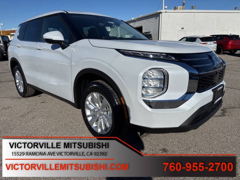 2025 Mitsubishi Outlander ES