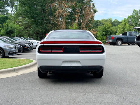 2017 Dodge Challenger SXT