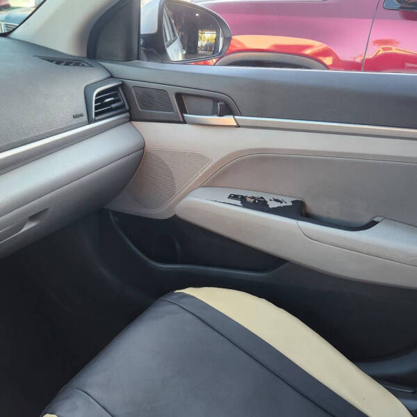 2019 Hyundai Elantra SEL