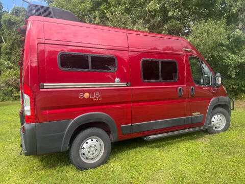 2022 Winnebago Solis