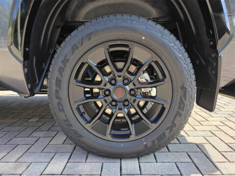 2025 Toyota Tundra Platinum HV