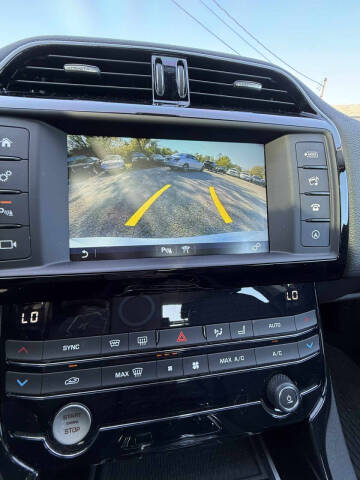 2017 Jaguar XE 35t Premium