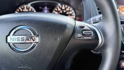 2019 Nissan Pathfinder S