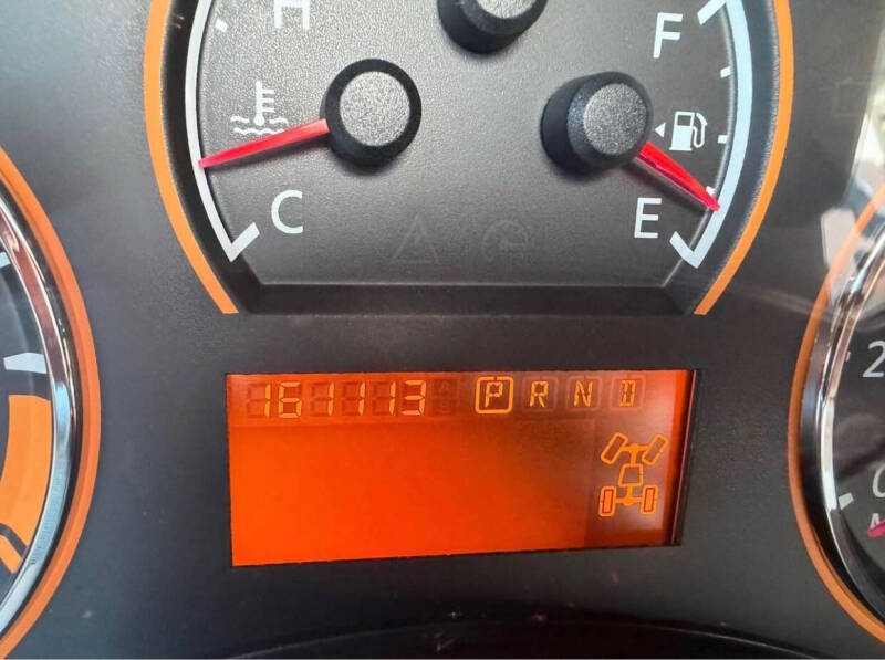 2011 Nissan Armada Platinum