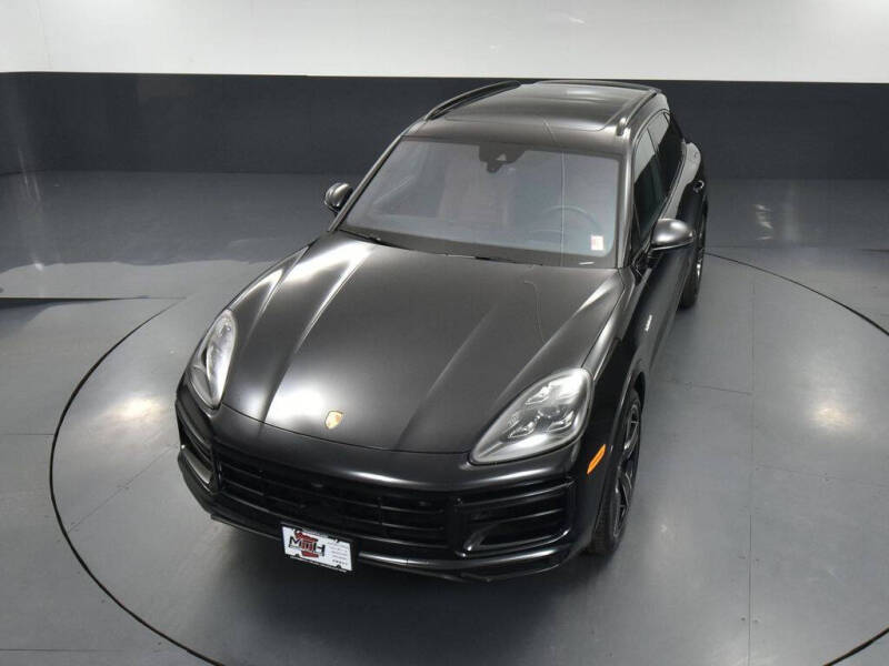 2022 Porsche Cayenne Turbo S E-Hybrid
