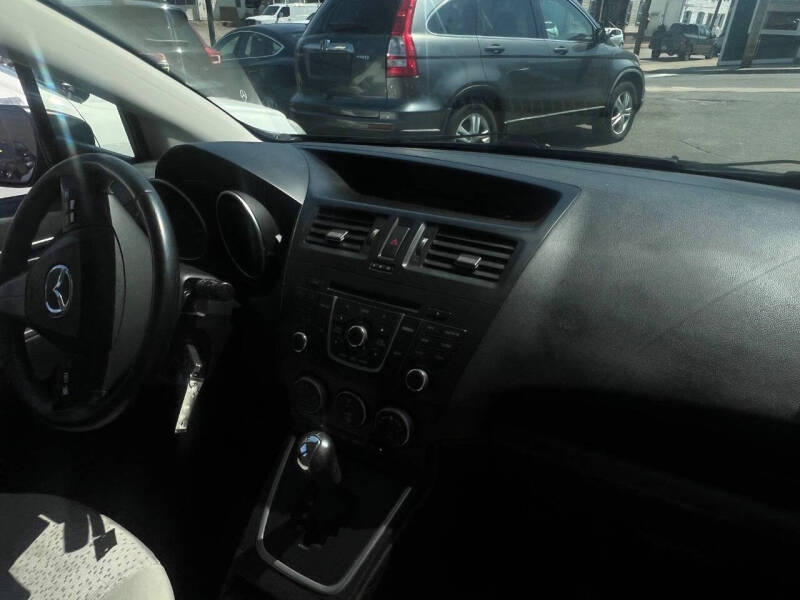2012 Mazda MAZDA5 Touring
