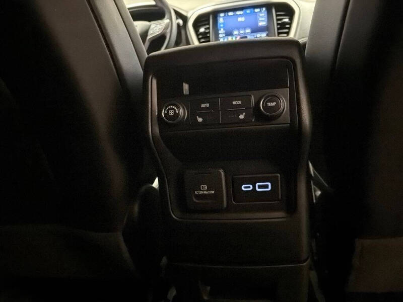 2021 GMC Acadia SLT
