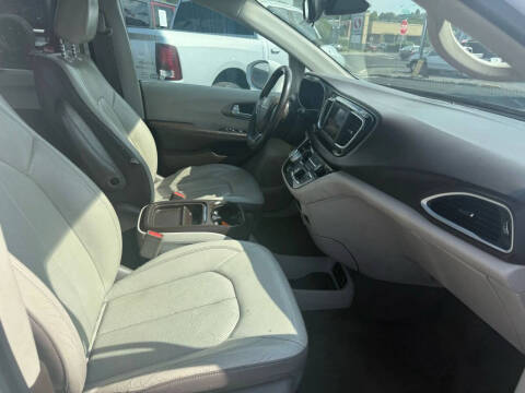 2018 Chrysler Pacifica Touring L