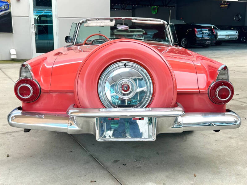 1956 Ford Thunderbird