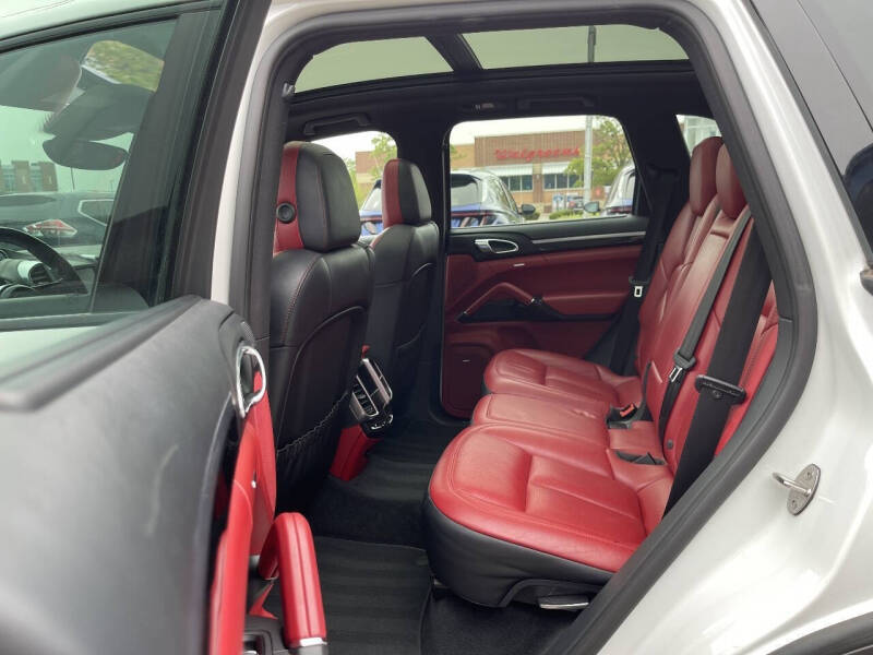 2015 Porsche Cayenne S