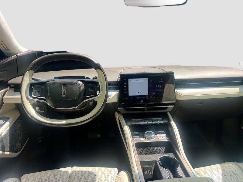 2024 Lincoln Nautilus Black Label