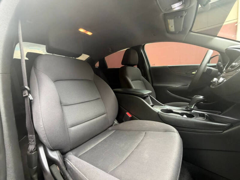 2017 Chevrolet Malibu LT