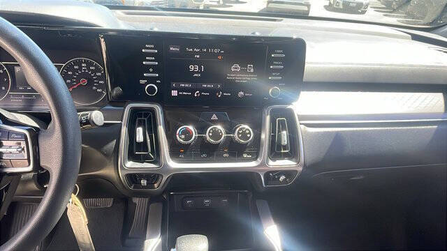 2023 Kia Sorento LX