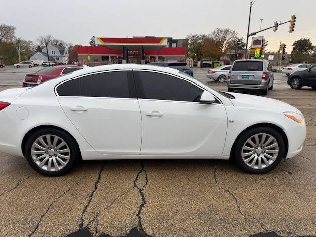 2011 Buick Regal CXL photo 3