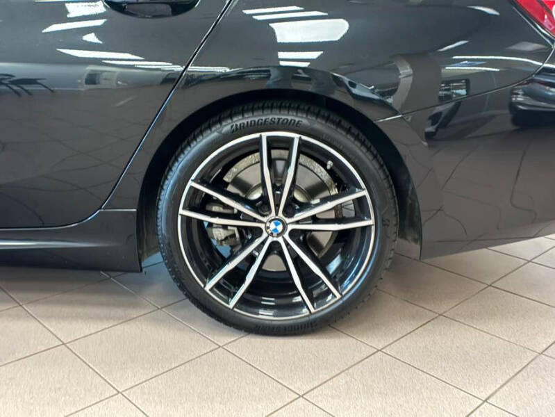 2024 BMW 3 Series 330i xDrive