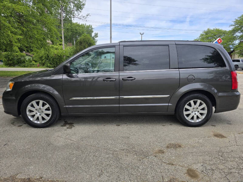 2016 Chrysler Town and Country Touring