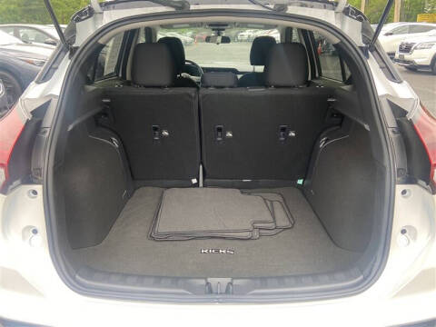 2024 Nissan Kicks SV