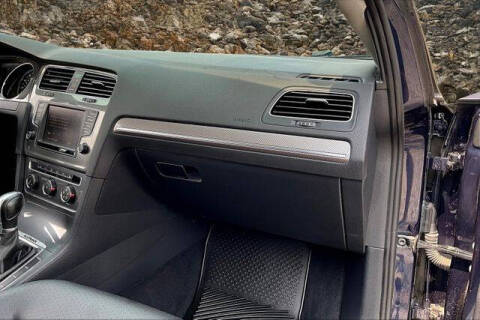 2017 Volkswagen Golf Alltrack TSI S 4Motion