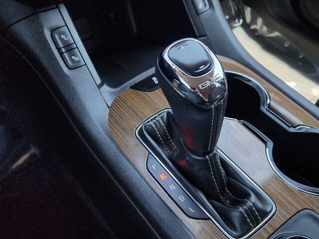 2017 GMC Acadia SLE-2