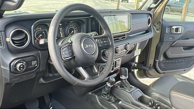 2025 Jeep Gladiator High Tide