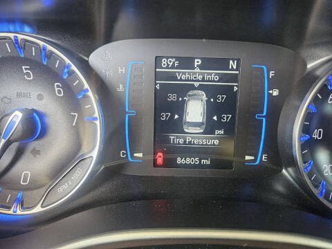 2017 Chrysler Pacifica Touring-L