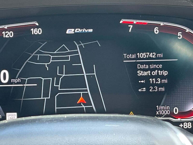 2022 BMW 3 Series 330e