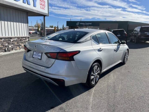 2022 Nissan Altima 2.5 SV