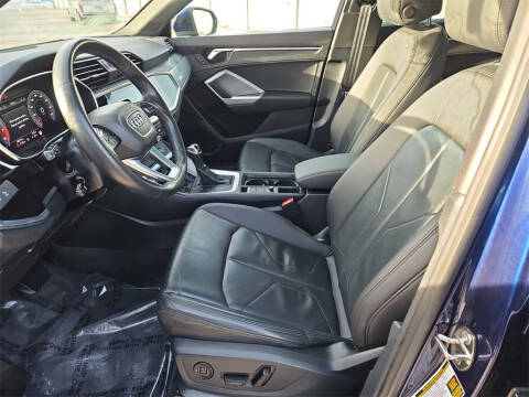 2021 Audi Q3 quattro S line Prem Plus 45 TFSI