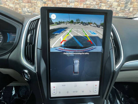 2023 Ford Edge Titanium