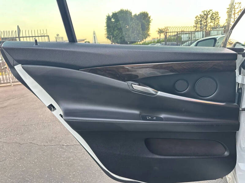 2015 BMW 5 Series 535i Gran Turismo